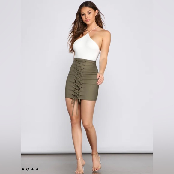 NWOT Army green lace-up mini skirt. Small. Boho. - Picture 1 of 8